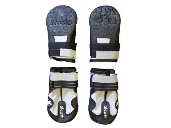 Alcott Adventure Boots 4Pk